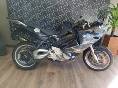 BMW F800ST