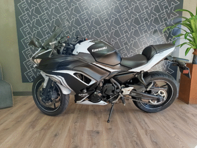 KAWASAKI NINJA 650